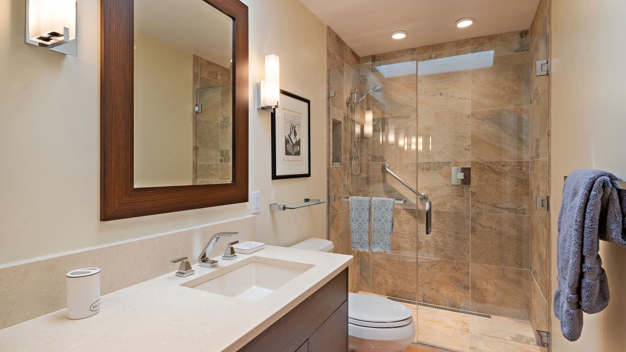 Photo of Bathroom in Quail Run