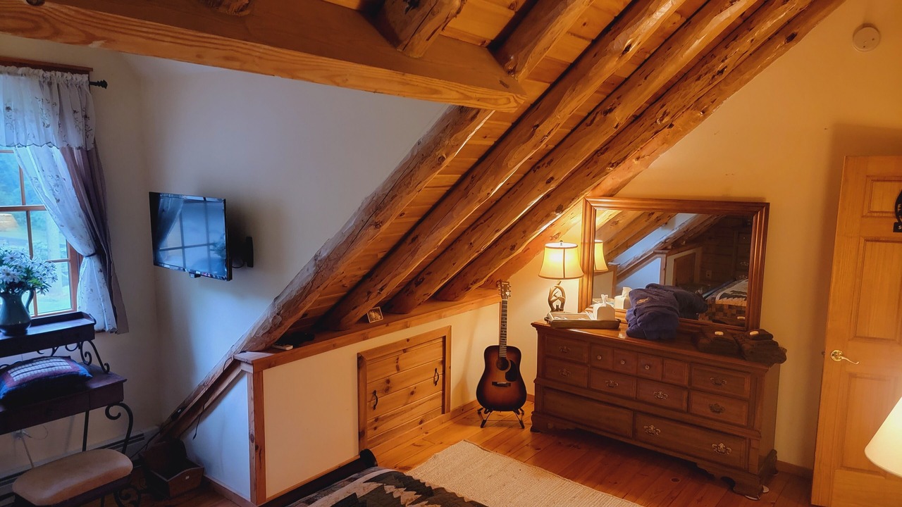 Photo of Bedroom in Kintnersville
