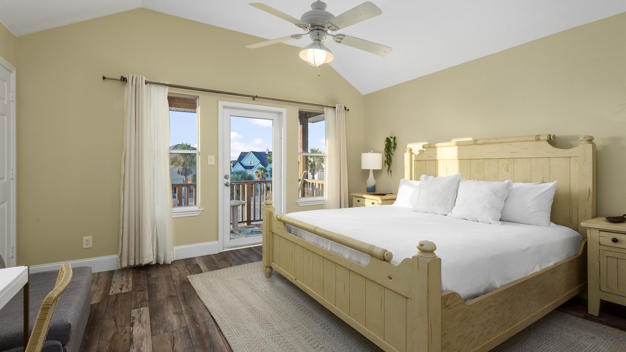 Photo of Bedroom in Terramar Beach