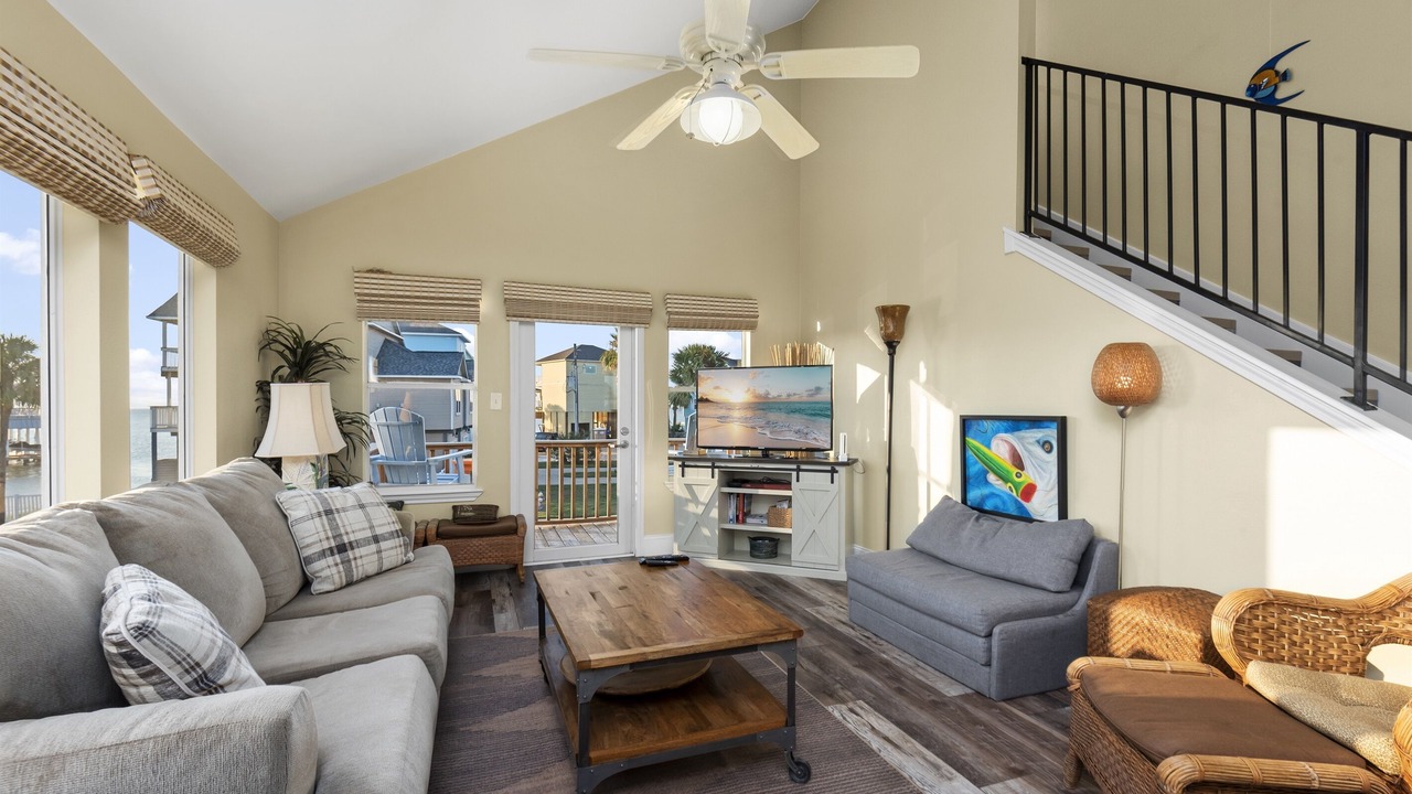 Photo of Livingroom in Terramar Beach