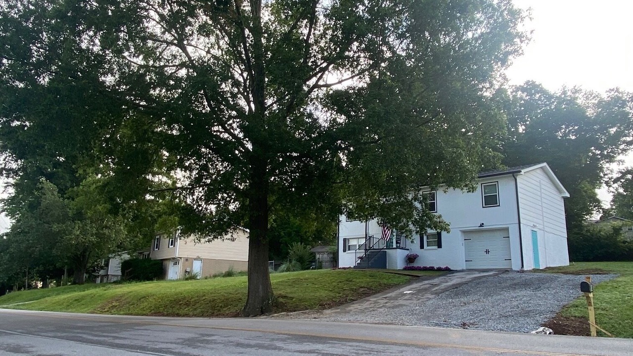 Photo of Others in Middle Valley