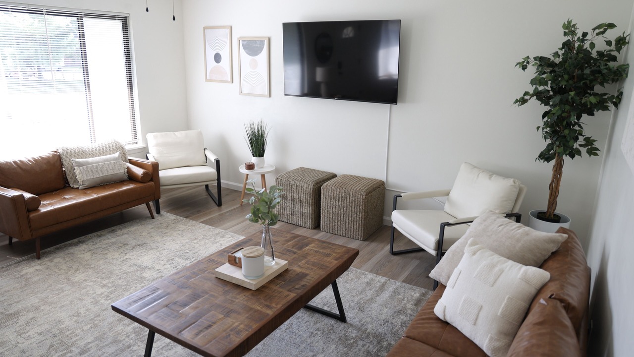 Photo of Livingroom in Brook Park