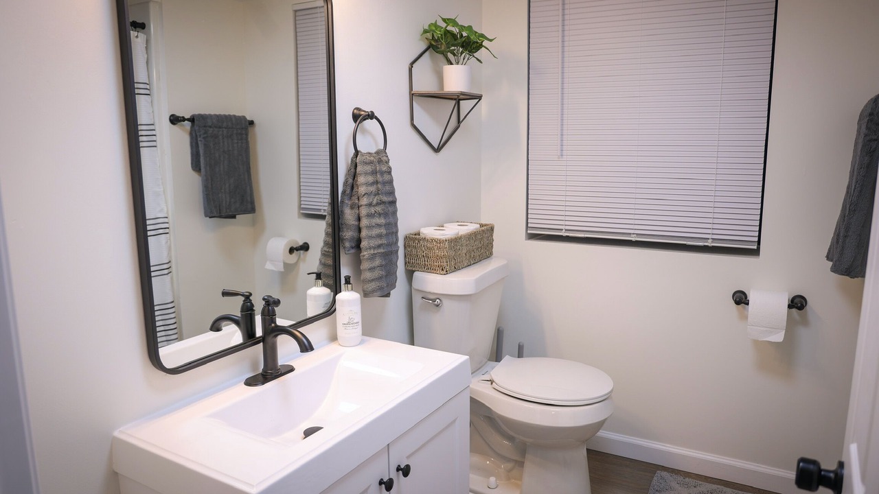 Photo of Bathroom in Brook Park