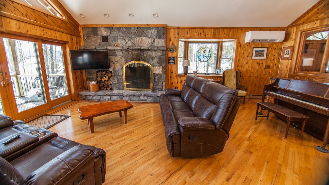 Photo of Livingroom in Schroon Lake