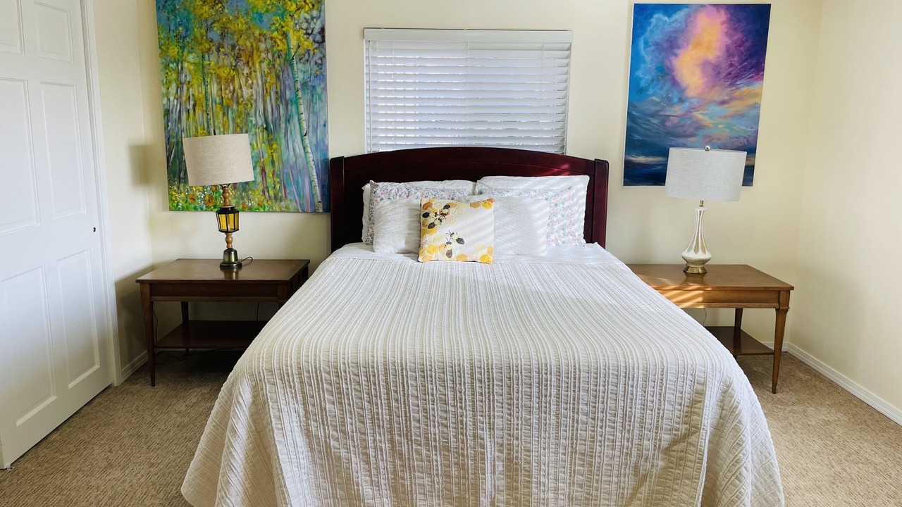 Photo of Bedroom in Scenic Heights