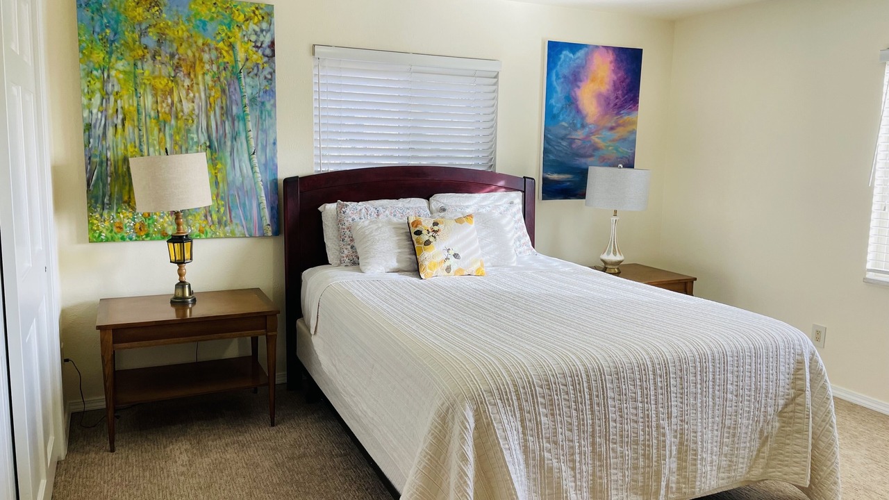 Photo of Bedroom in Scenic Heights