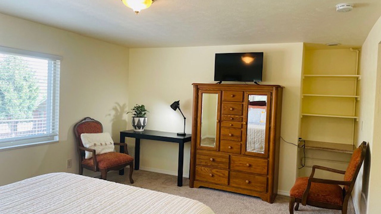 Photo of Bedroom in Scenic Heights