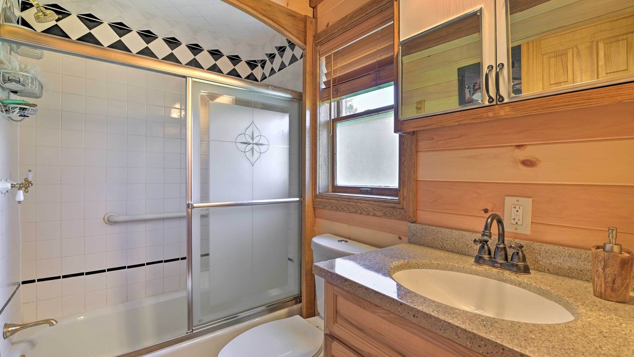 Photo of Bathroom in Wells Bridge