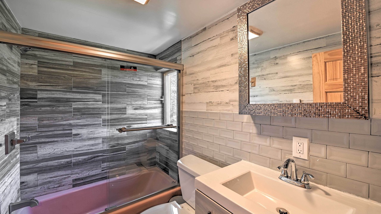 Photo of Bathroom in Wells Bridge