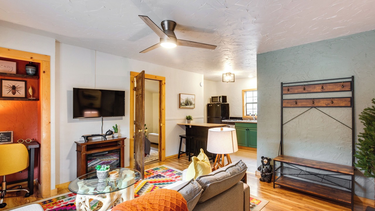 Photo of Livingroom in Red River