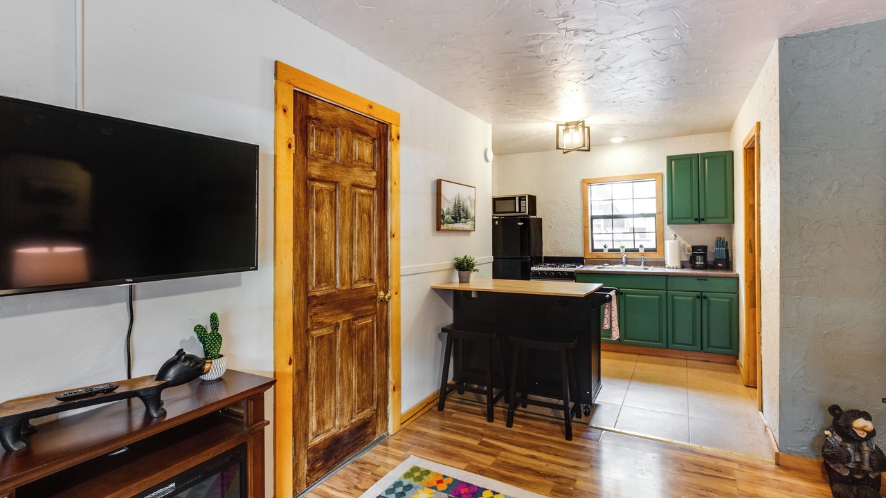 Photo of Kitchen in Red River