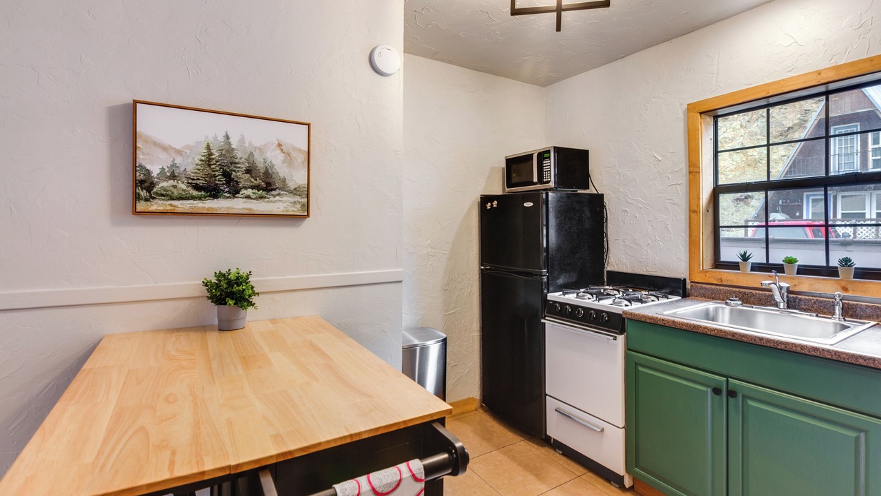 Photo of Kitchen in Red River