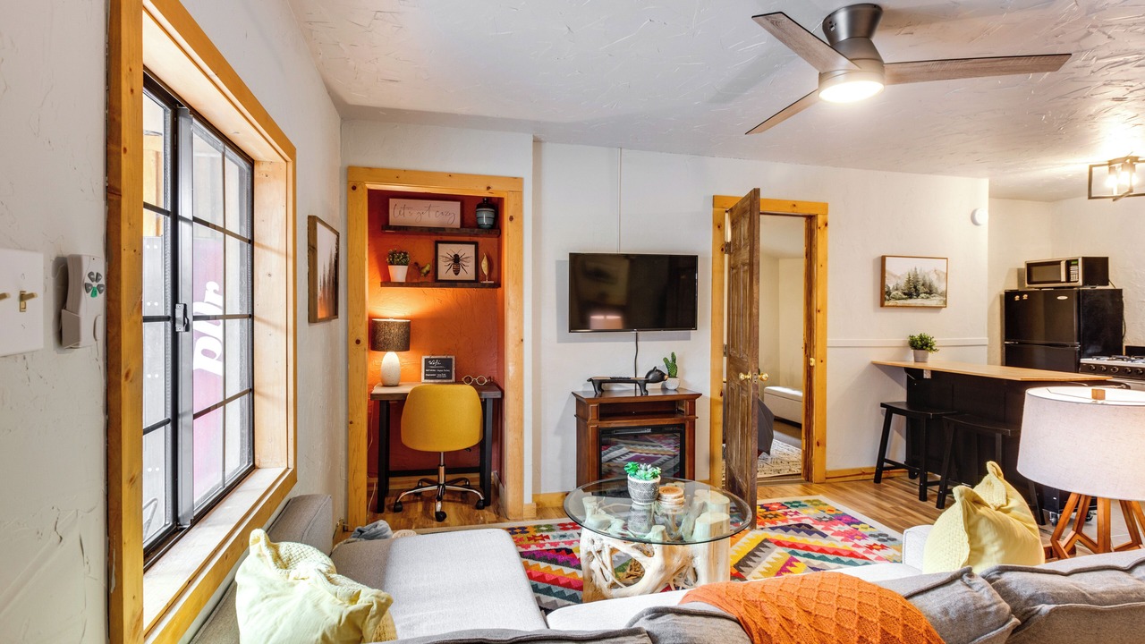 Photo of Livingroom in Red River