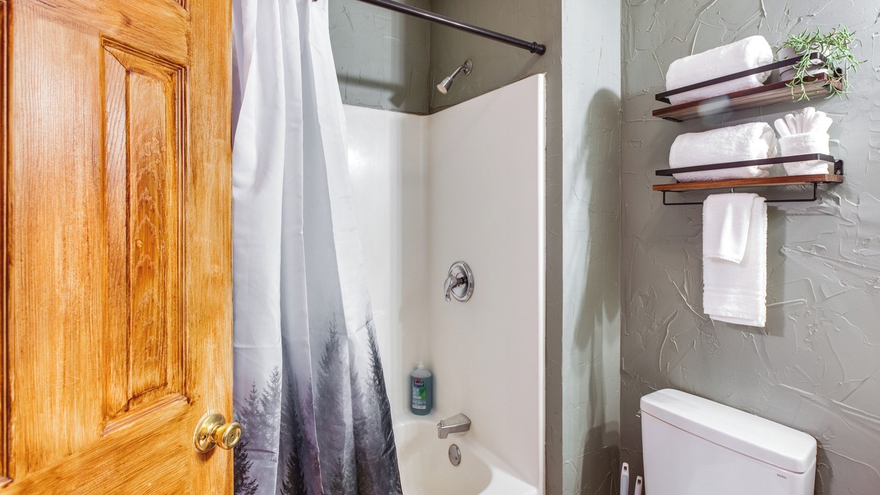 Photo of Bathroom in Red River