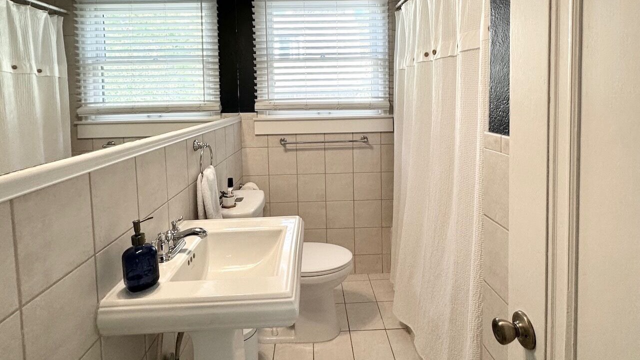 Photo of Bathroom in South Park Hill