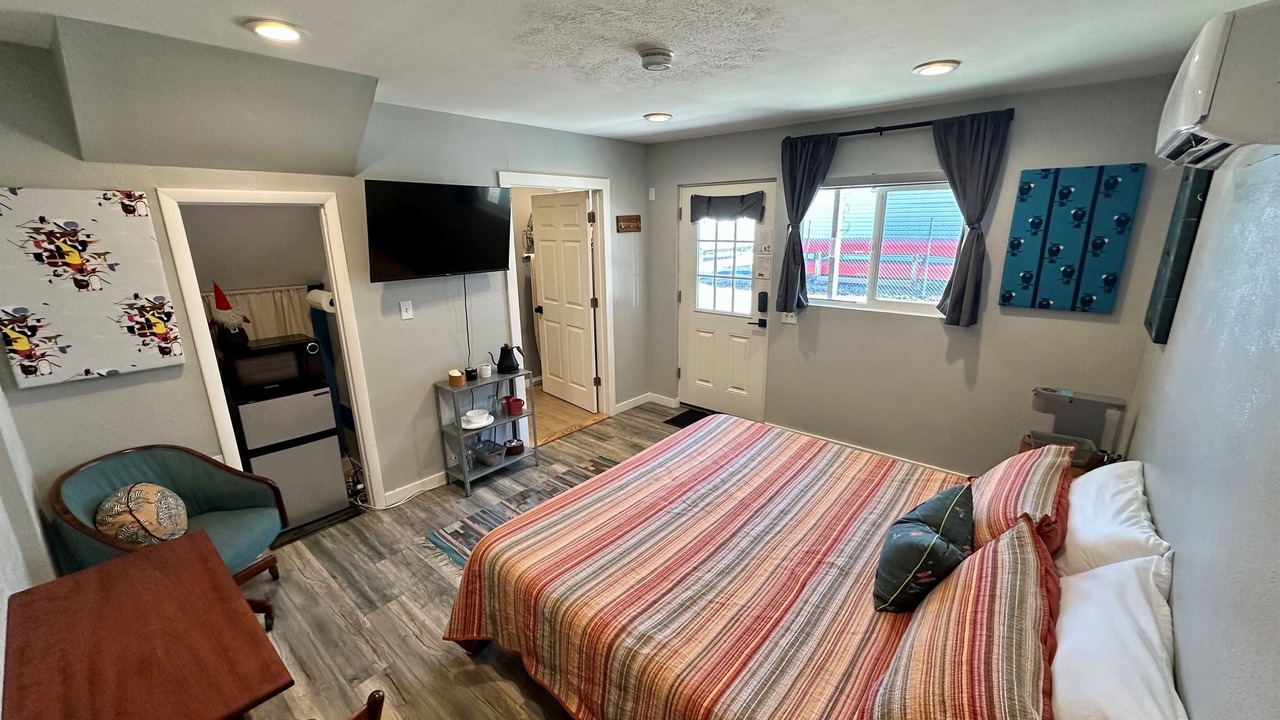 Photo of Bedroom in Dupont