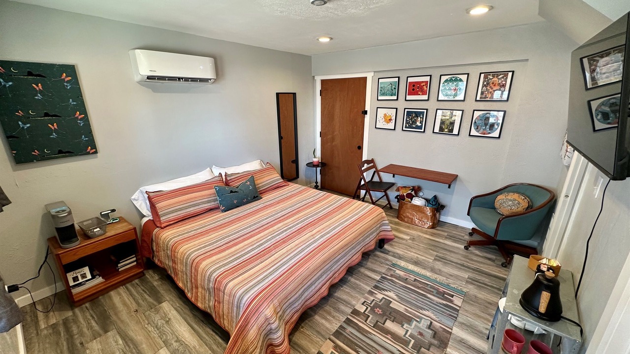 Photo of Bedroom in Dupont
