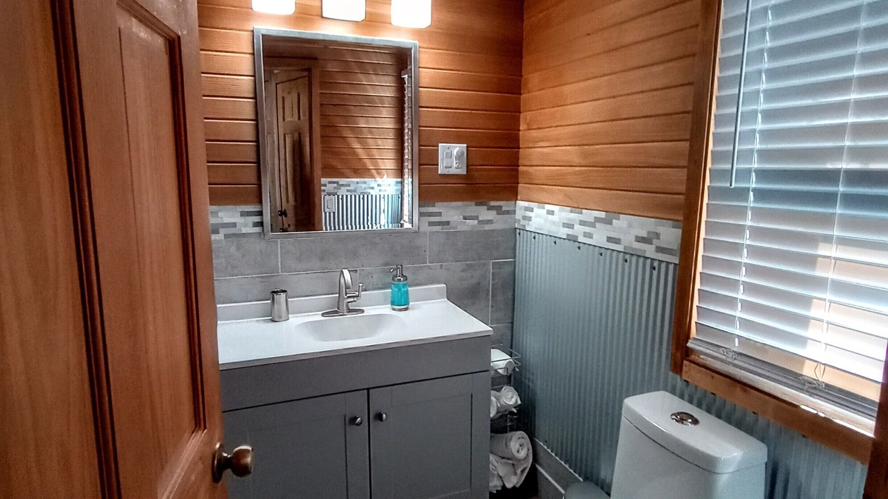 Photo of Bathroom in Shoreland