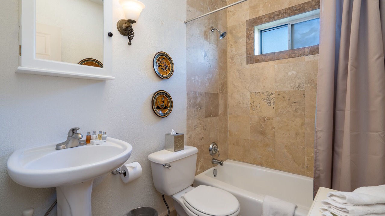 Photo of Bathroom in South Capitol