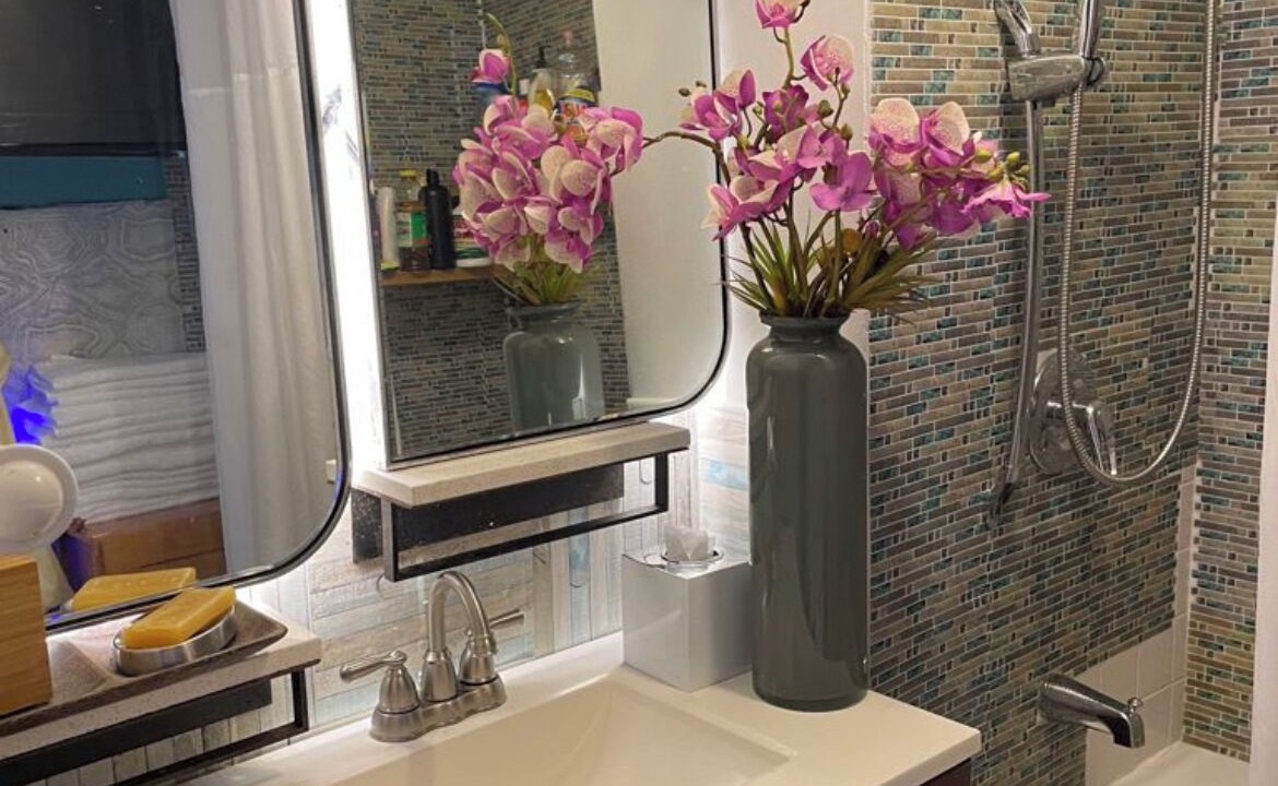 Photo of Bathroom in Midtown