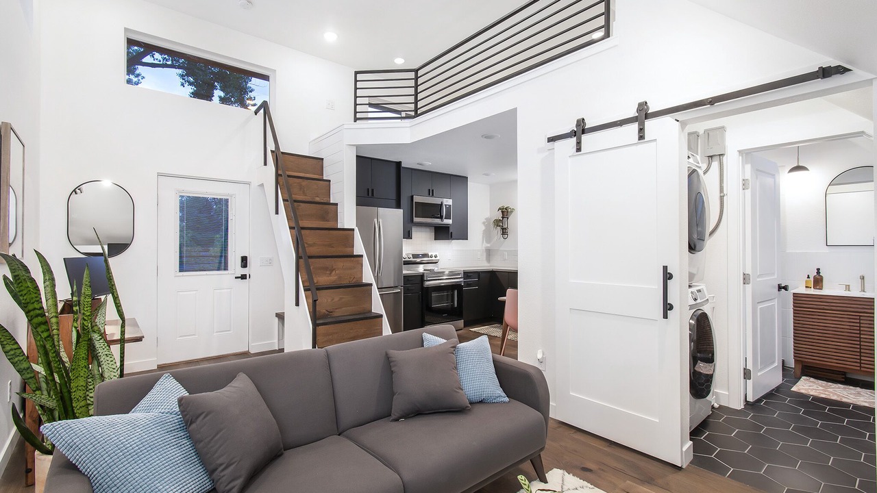 Photo of Livingroom in Cole