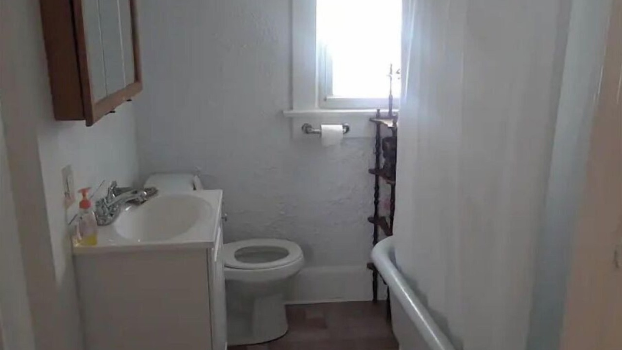 Photo of Bathroom in Highland Square