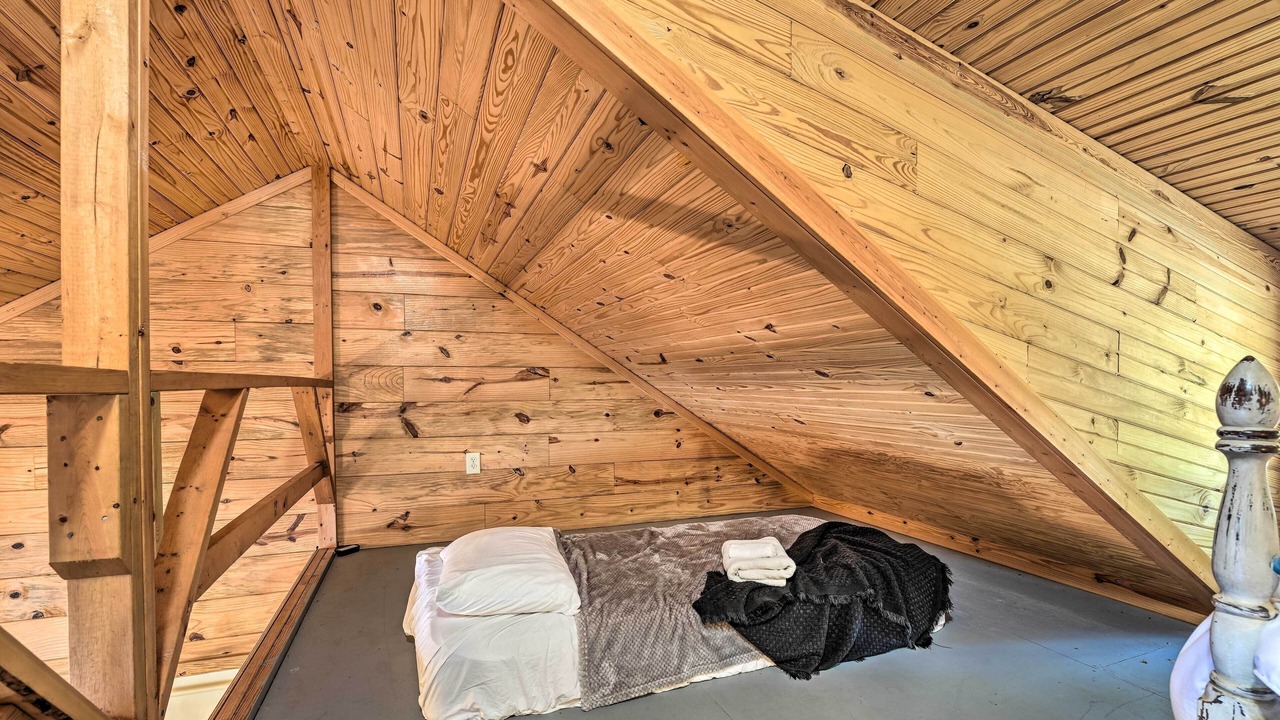 Photo of Bedroom in Fruitvale