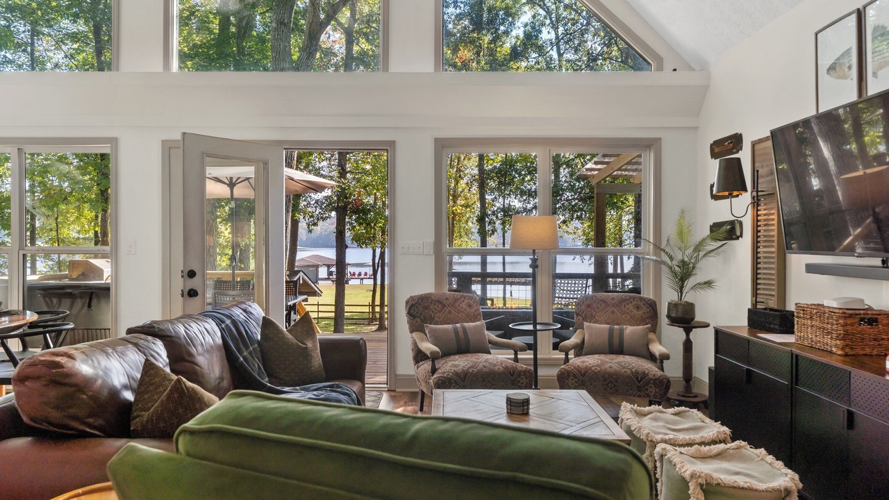 Photo of Livingroom in Eatonton