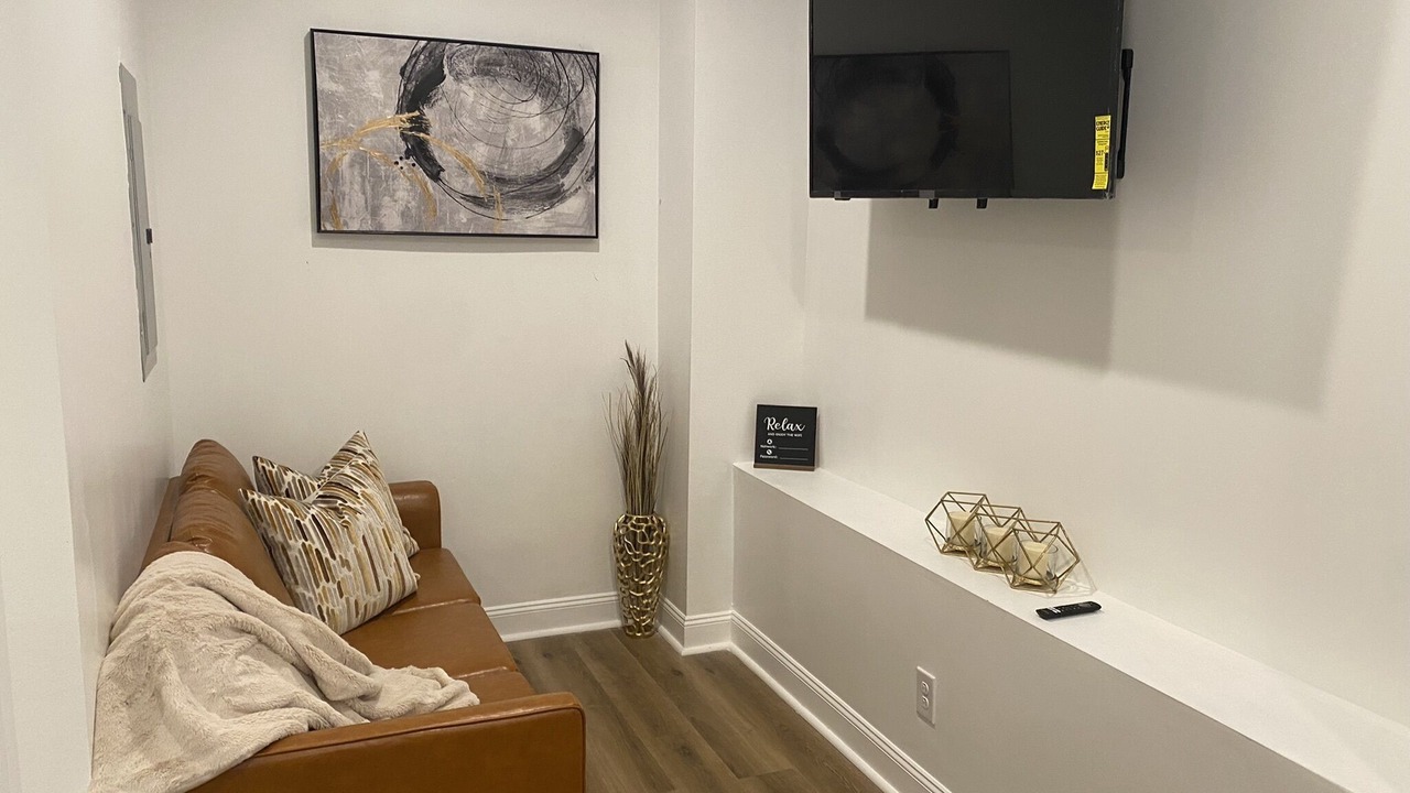 Photo of Livingroom in West Philadelphia