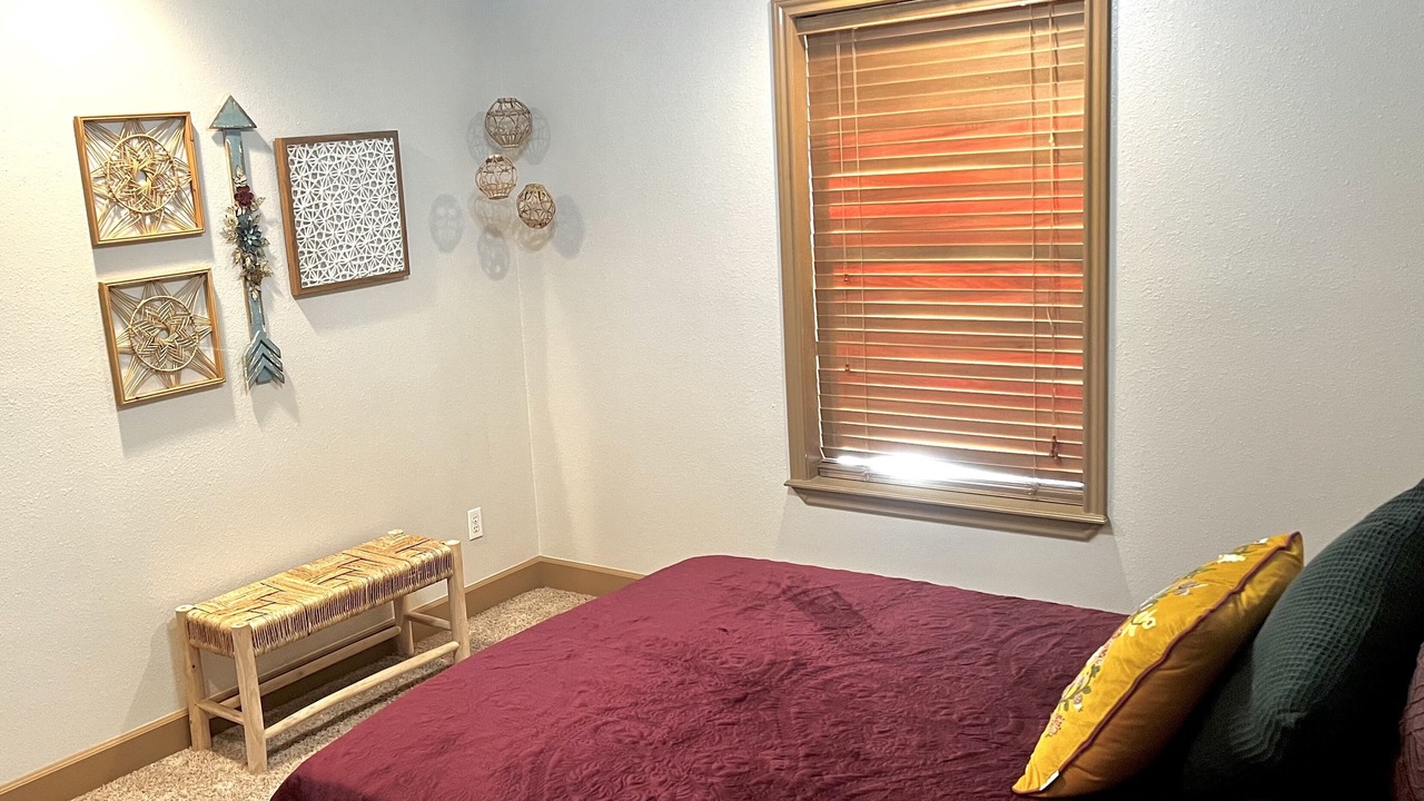 Photo of Bedroom in Mineola