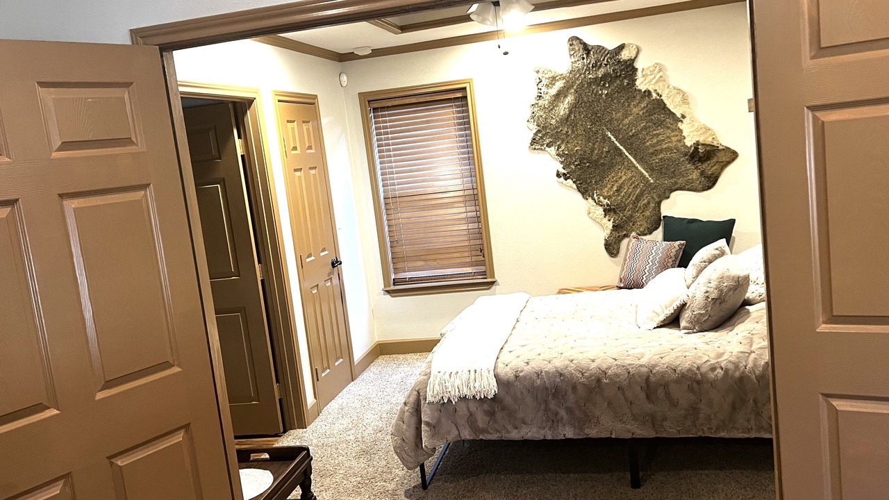 Photo of Bedroom in Mineola