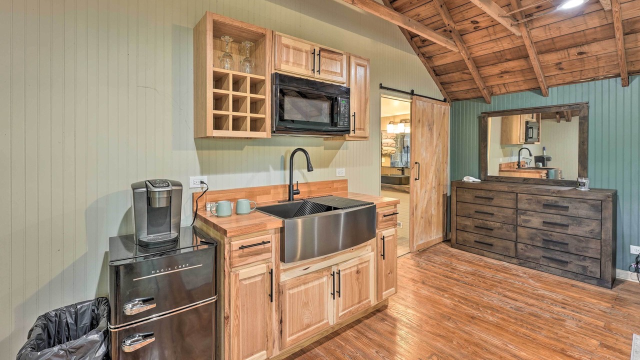 Photo of Kitchen in Cassopolis