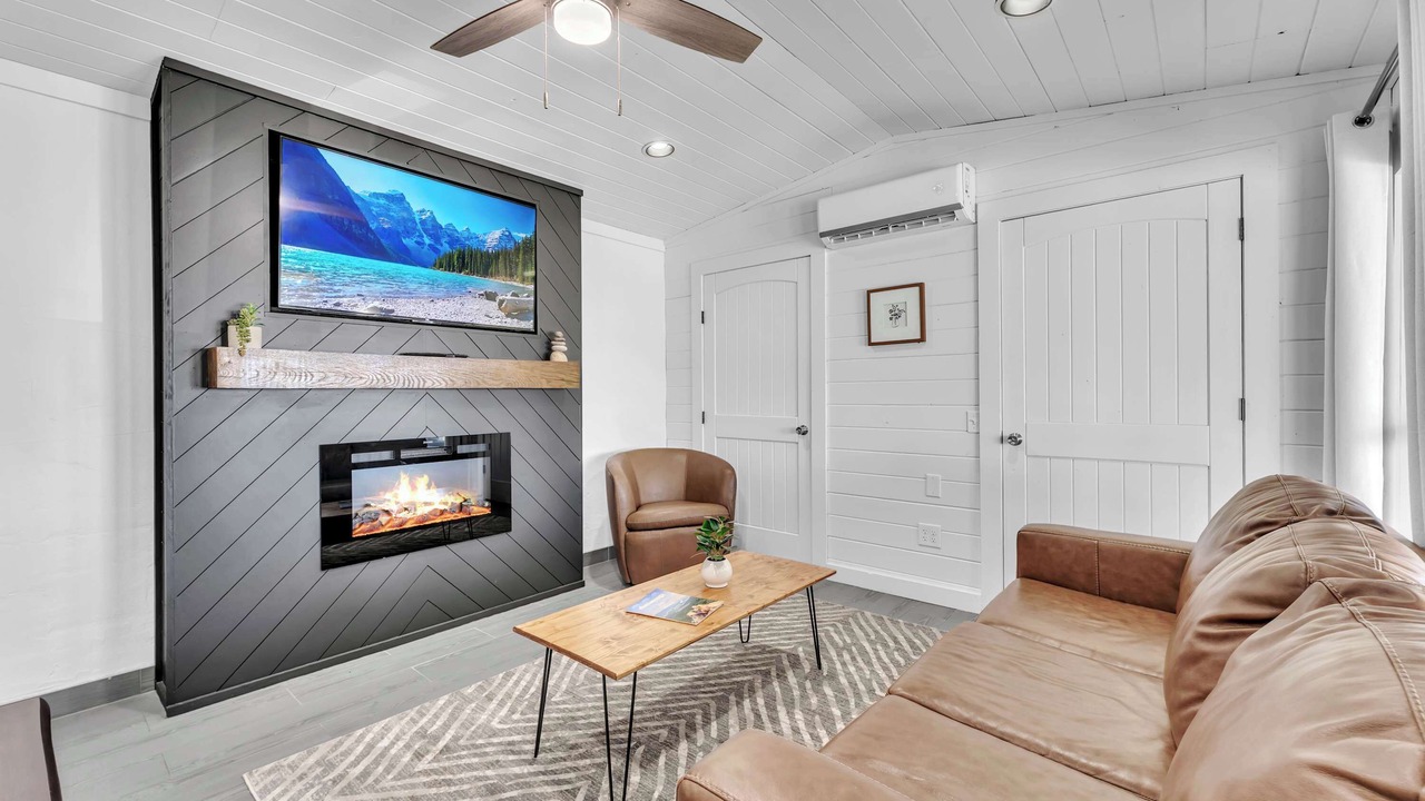 Photo of Livingroom in South Pittsburg