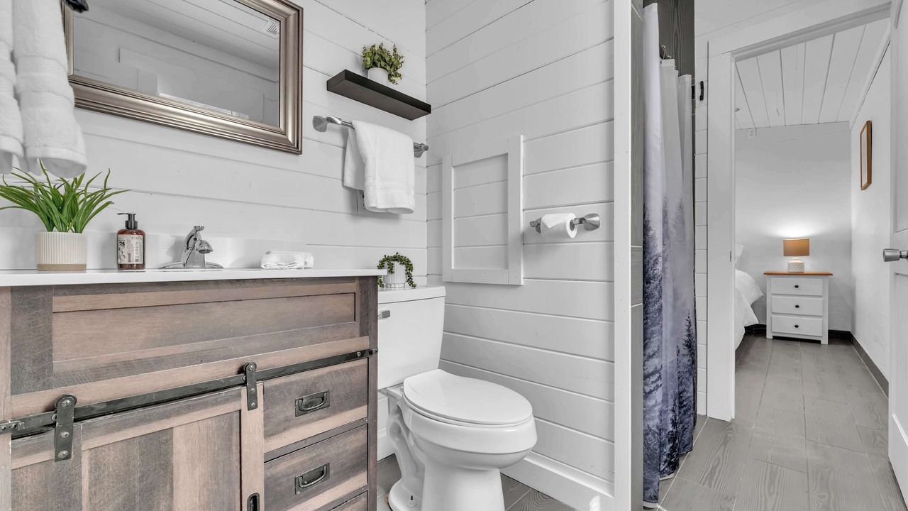 Photo of Bathroom in South Pittsburg