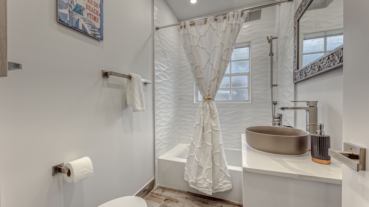 Photo of Bathroom in Victoria Park