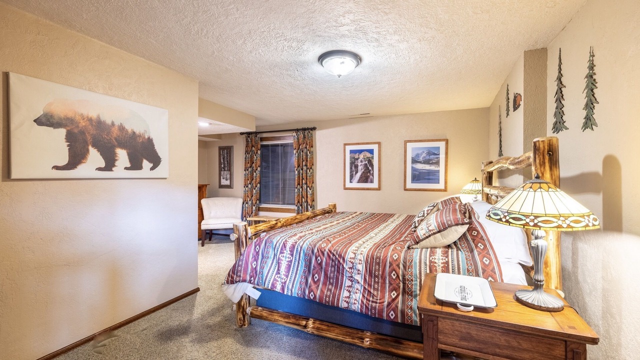 Photo of Bedroom in Skyway