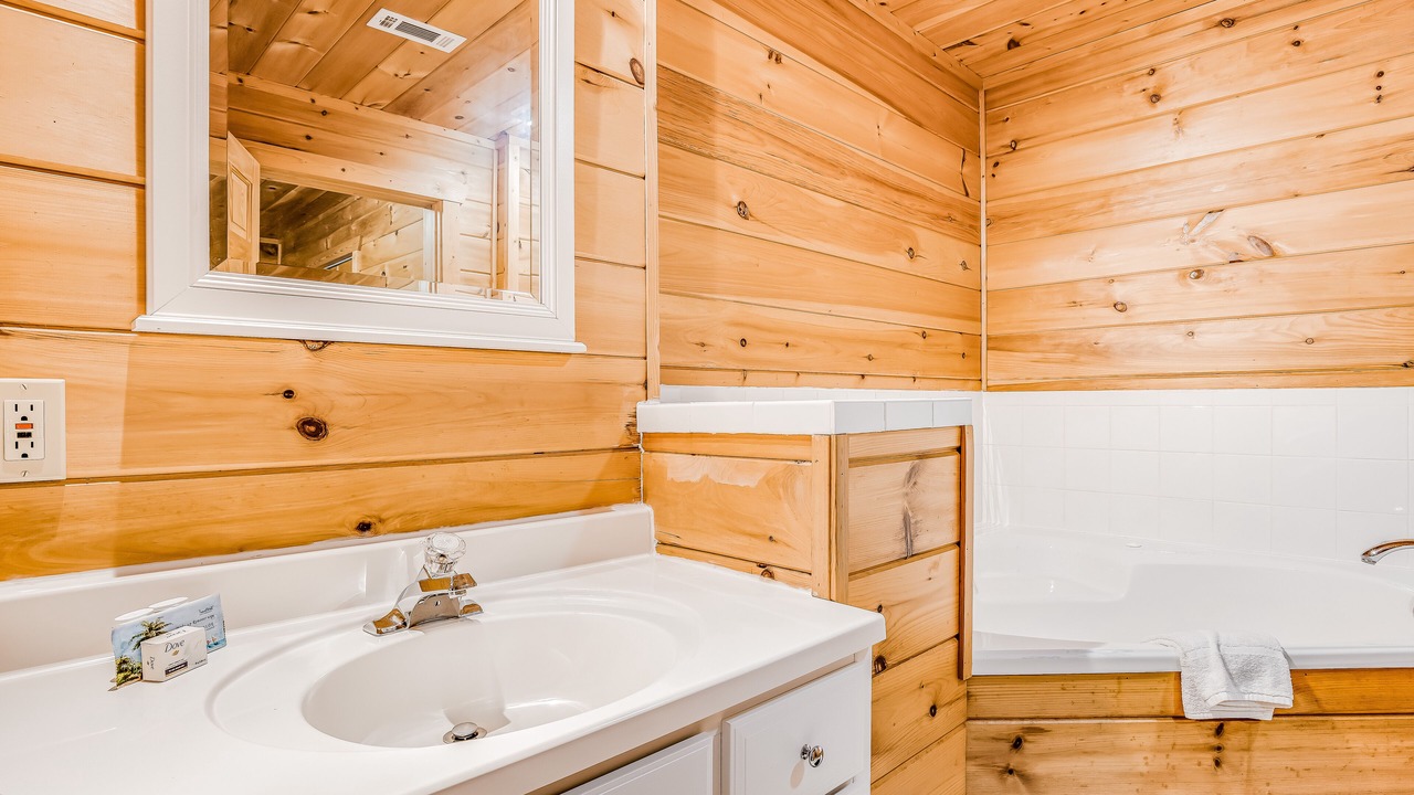 Photo of Bathroom in Ellijay