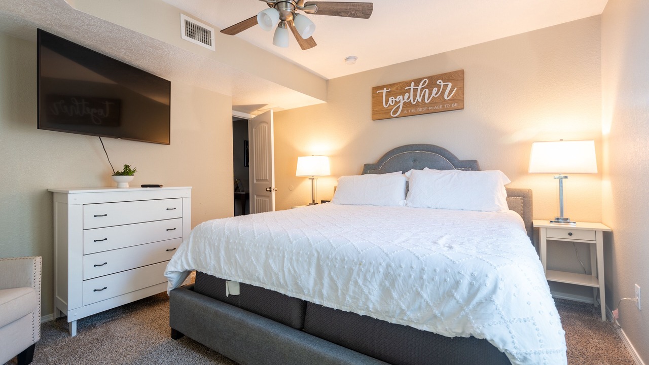 Photo of Bedroom in Westgate Heights