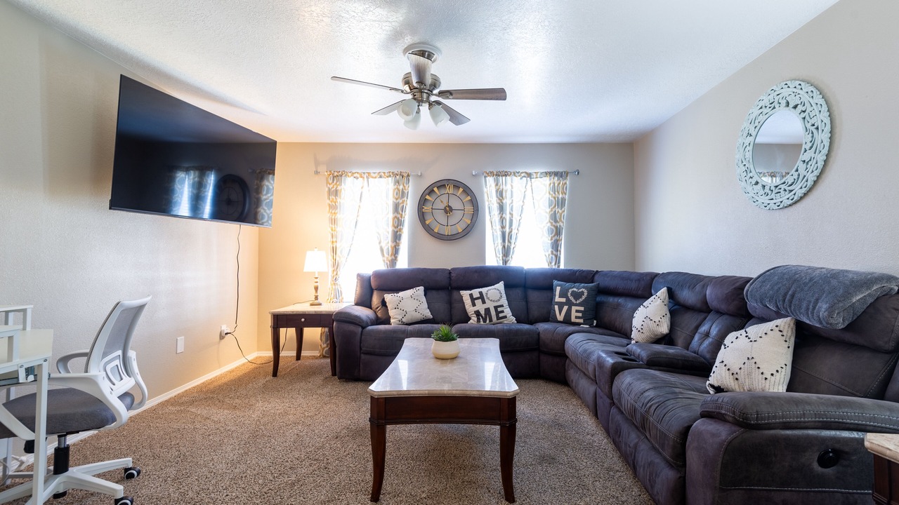 Photo of Livingroom in Westgate Heights