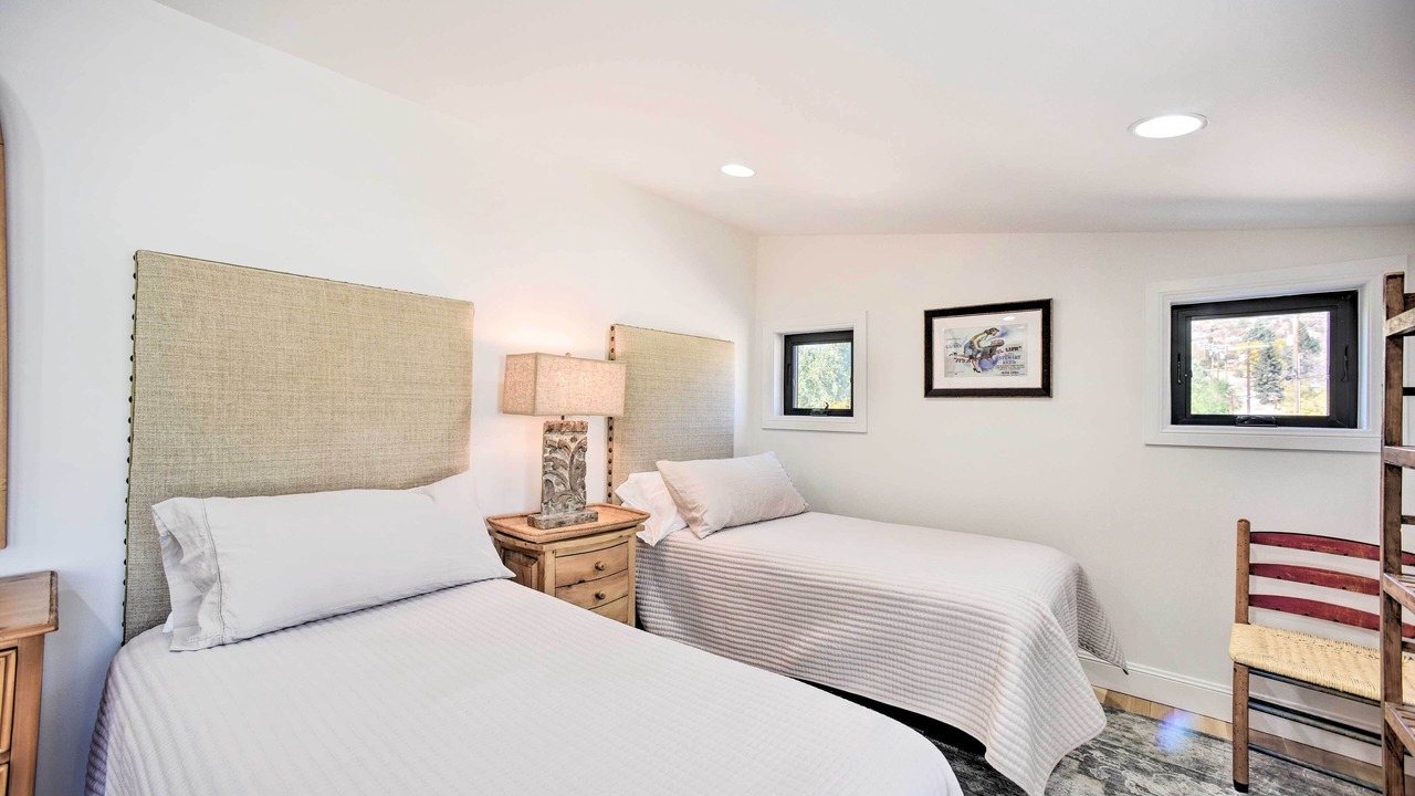 Photo of Bedroom in Castle Rock