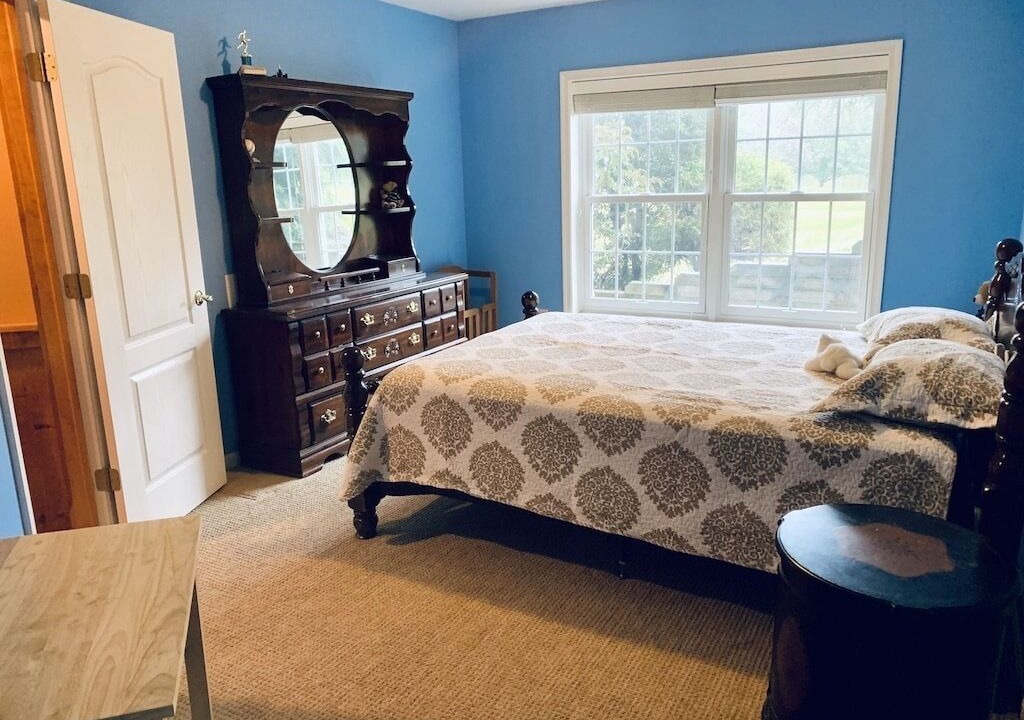 Photo of Bedroom in Annville