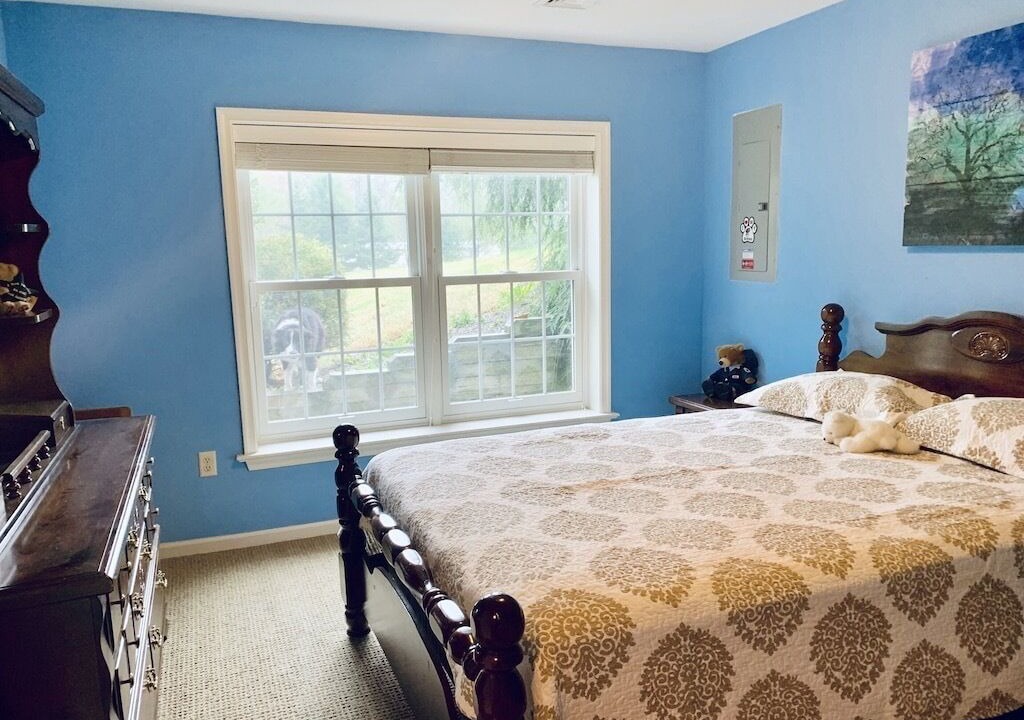 Photo of Bedroom in Annville