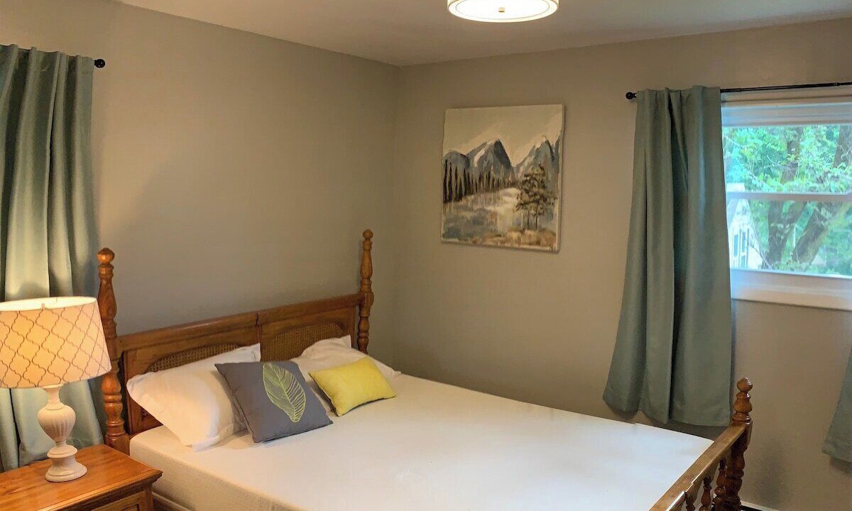 Photo of Bedroom in Masury