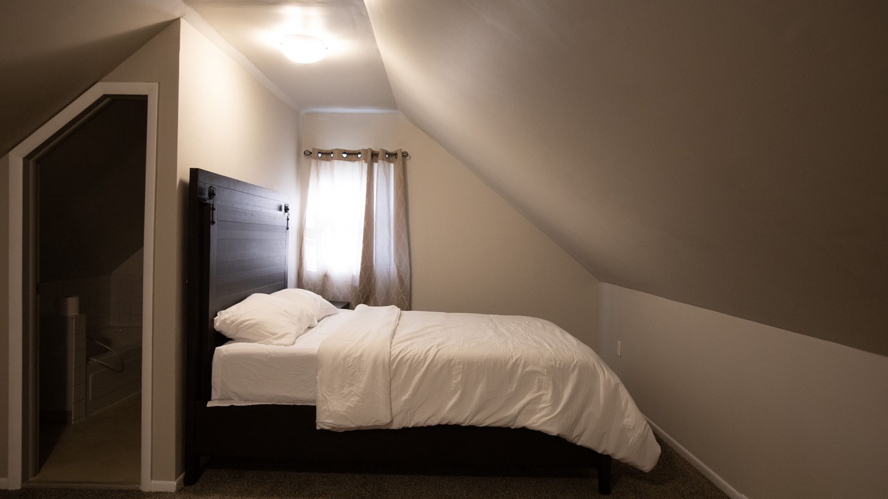 Photo of Bedroom in Little Italy