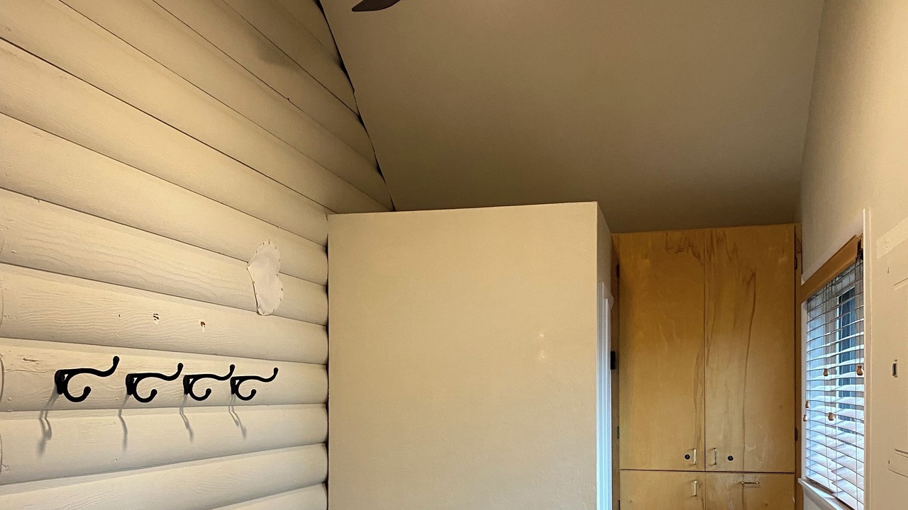Photo of Bedroom in Lyons