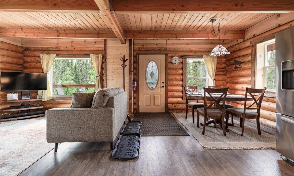 Photo of Livingroom in Harding-Birch Lakes