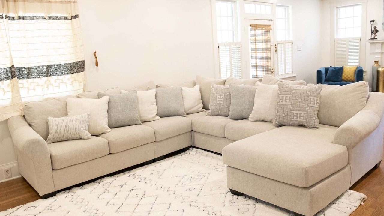 Photo of Livingroom in Evergreen