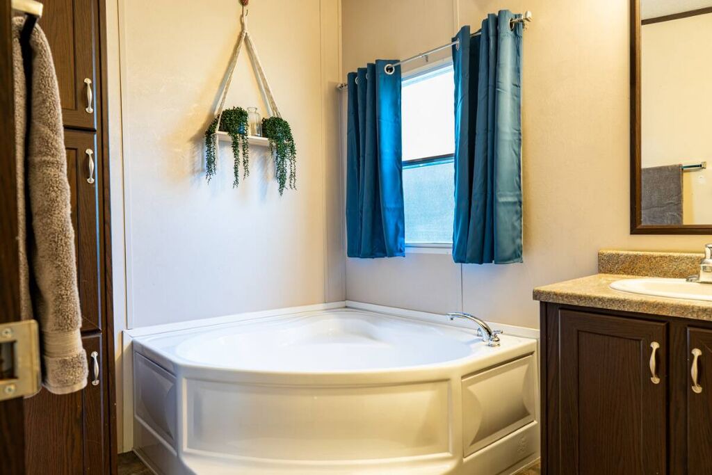 Photo of Bathroom in Elgin