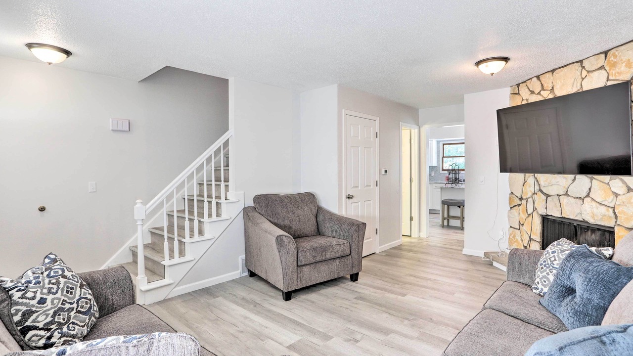 Photo of Livingroom in Bedford