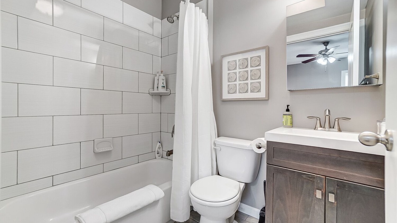 Photo of Bathroom in Oakley